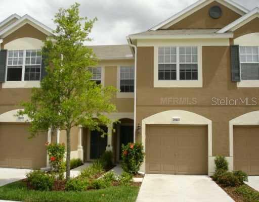 26544 CASTLEVIEW WAY WESLEY CHAPEL, FL 33543