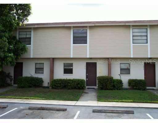 2025 PINE CHASE COURT TAMPA, FL 33613