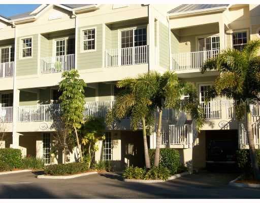 513 BAHIA BEACH BOULEVARD Ruskin, FL 33570
