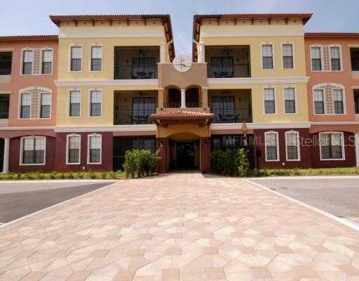 13941 Clubhouse DRIVE UNIT 302 Tampa, FL 33618