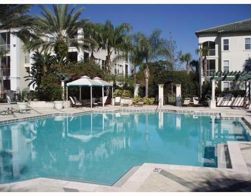 5707 LEGACY CRESCENT PLACE UNIT 302 RIVERVIEW, FL 33578