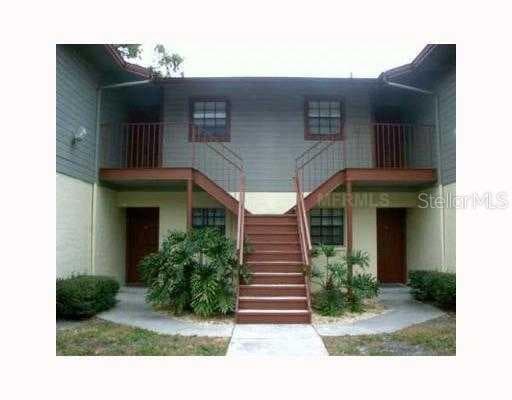 4119 ASHFORD GREEN PLACE UNIT 202 Tampa, FL 33613