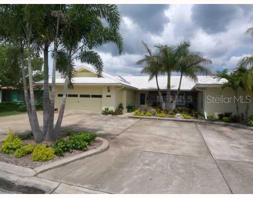 5008 GALLEON COURT NEW PORT RICHEY, FL 34652