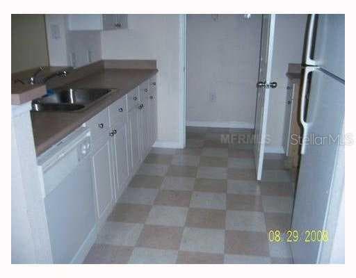 9414 CRESCENT LOOP CIRCLE UNIT 205 TAMPA, FL 33619