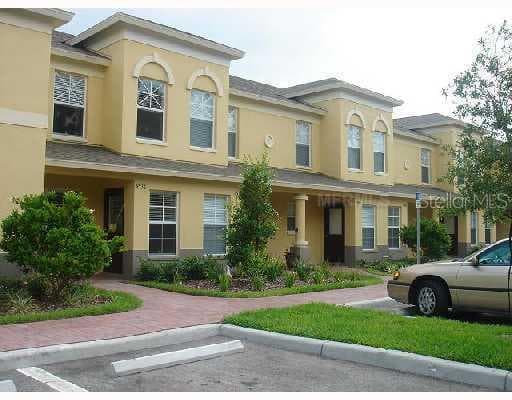 9608 CHARLESBERG DRIVE TAMPA, FL 33635