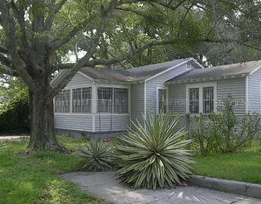 317 W LAMBRIGHT STREET TAMPA, FL 33603