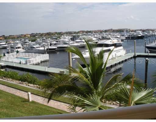 606 RIVIERA DUNES WAY UNIT 104 PALMETTO, FL 34221