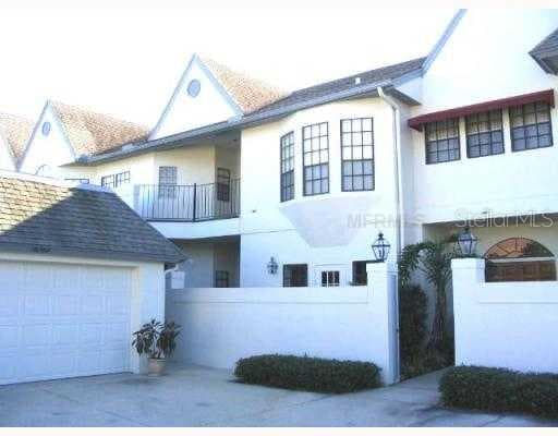 18746 WIMBLEDON CREEK UNIT 18746 Lutz, FL 33549