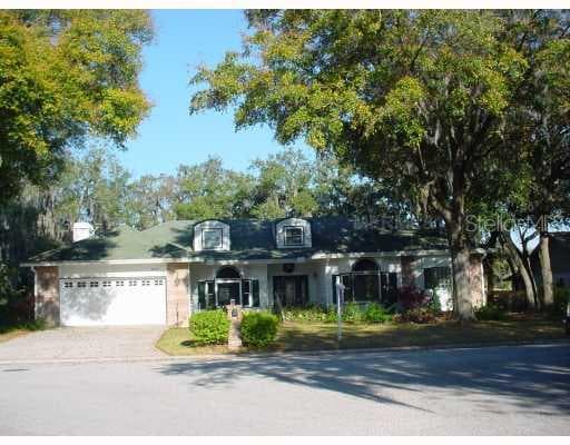 2715 FOREST CLUB DRIVE