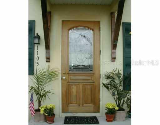 1105 ISLAMORADA LANE Tampa, FL 33606