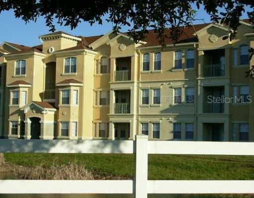 13560 CYPRESS GLEN LANE UNIT 305 TAMPA, FL 33637