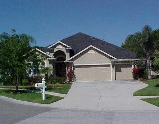 2237 SHIRECREST COVE WAY LUTZ, FL 33558