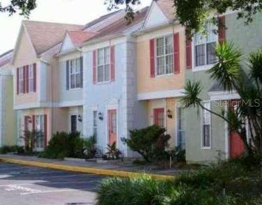 3352 W WYOMING CREEK TAMPA, FL 33611