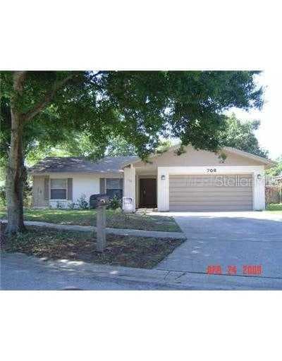 706 REGENCY COURT TAMPA, FL 33613
