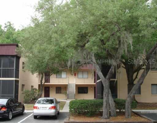 11718 RAINTREE LAKE LANE UNIT B TEMPLE TERRACE, FL 33617