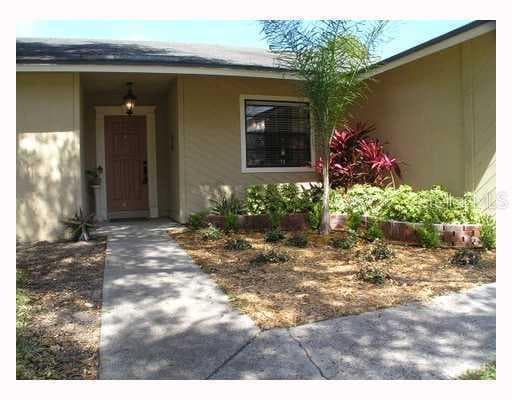 1807 LAKE CREST AVENUE BRANDON, FL 33510