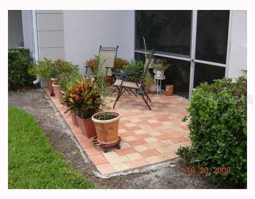 10355 CARROLLWOOD LANE UNIT 144 Tampa, FL 33618