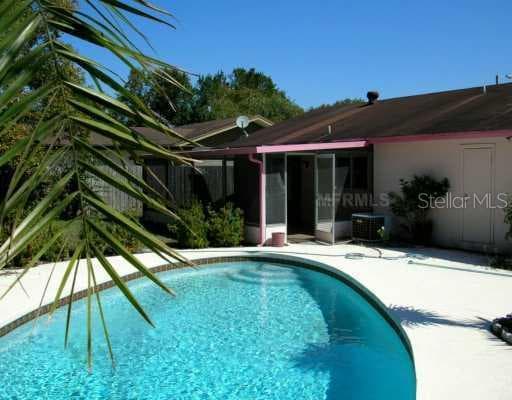 14504 DIPLOMAT DRIVE tampa, FL 33613
