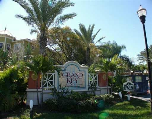 4207 S DALE MABRY UNIT 8303 TAMPA, FL 33611