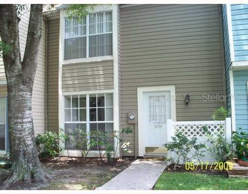 16324 W RAMBLING VINE DRIVE TAMPA, FL 33624