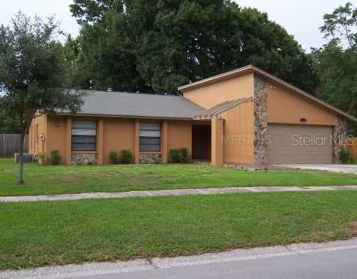 515 SANDALWOOD DRIVE PLANT CITY, FL 33563