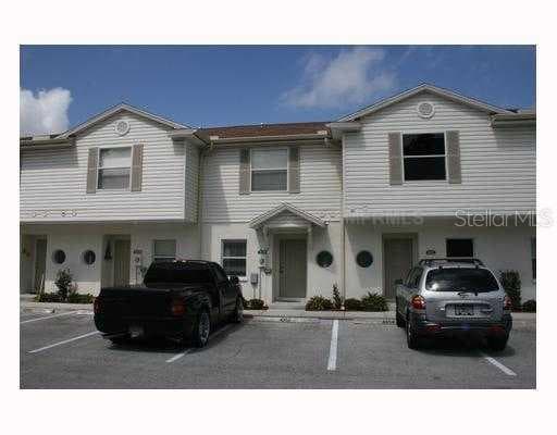 4352 HAR PAUL CIRCLE TAMPA, FL 33614