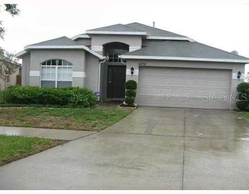6832 MONARCH PARK DRIVE APOLLO BEACH, FL 33572