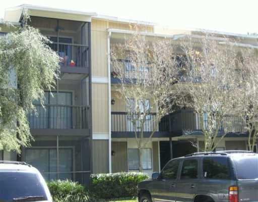 13403 ARBOR POINTE CIRCLE UNIT 302 TAMPA, FL 33617
