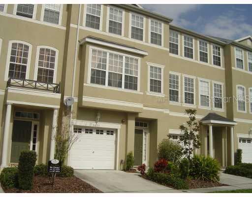 3035 POINTEVIEW DRIVE TAMPA, FL 33611