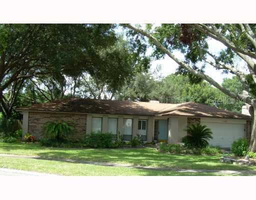 11704 ROLLING OAKS LANE TAMPA, FL 33618