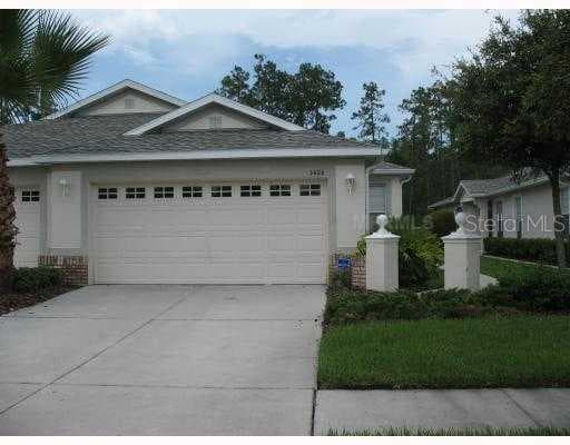 3426 CHAPEL CREEK CIRCLE WESLEY CHAPEL, FL 33544