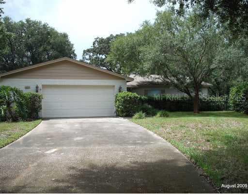 1023 WATERDALE COURT LUTZ, FL 33559