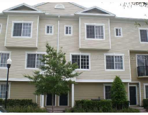 9844 W PARK VILLAGE DRIVE UNIT 9844 TAMPA, FL 33626