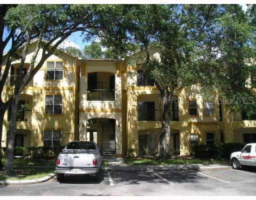 5602 PINNACLE HEIGHTS CIRCLE UNIT 309 TAMPA, FL 33624