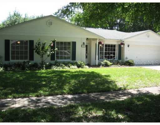 13216 MORAN DRIVE TAMPA, FL 33618