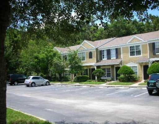 30005 GRANDA HILLS COURT WESLEY CHAPEL, FL 33543