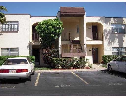 7701 STARKEY ROAD UNIT 324 SEMINOLE, FL 33777