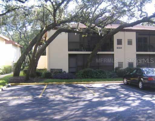 14113 MOSSY GLEN LANE UNIT 104 TAMPA, FL 33613