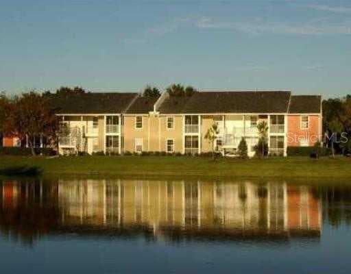 215 Lk Brooke Circle UNIT 207 Brandon, FL 33511