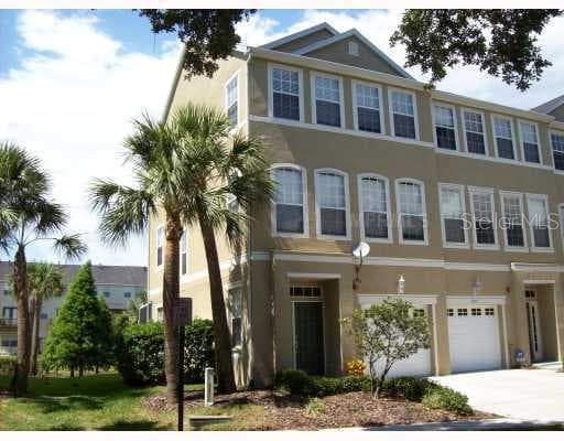 2933 POINTE VIEW DRIVE UNIT 2933 TAMPA, FL 33611