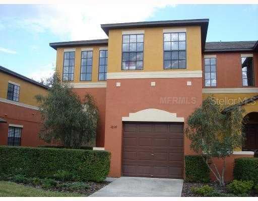 1054 BLACKWATER DRIVE WESLEY CHAPEL, FL 33543
