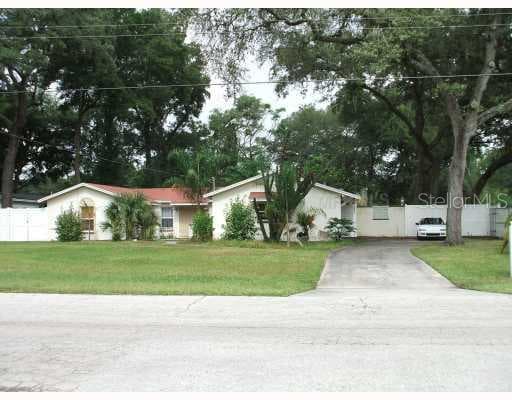 914 HOMEWOOD DRIVE BRANDON, FL 33511