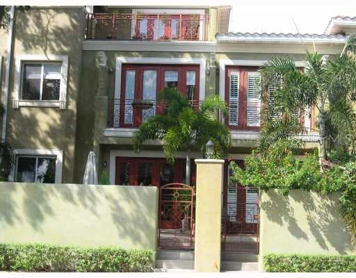 4907 BAYSHORE BOULEVARD UNIT 113 TAMPA, FL 33611