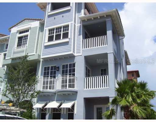 6002 YEATS MANOR DRIVE UNIT 105 TAMPA, FL 33616