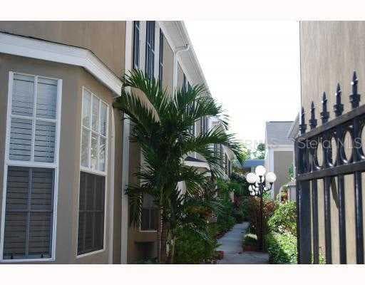 2802 W CLEVELAND STREET UNIT E TAMPA, FL 33609