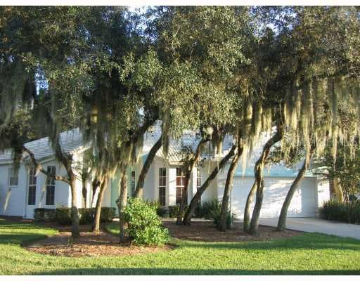 2735 GOLF LAKE DRIVE PLANT CITY, FL 33566