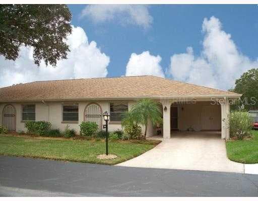 2105 HEMBURY PLACE SUN CITY CENTER, FL 33573
