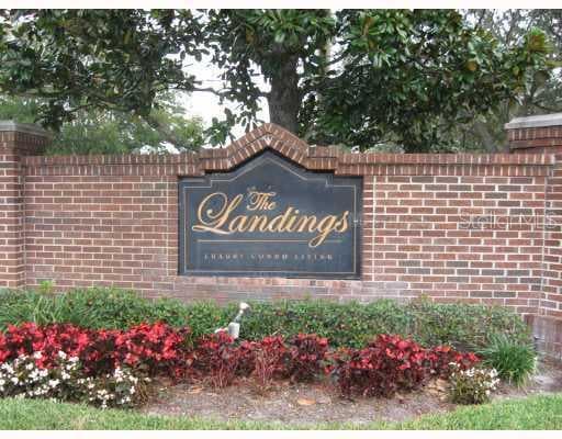 10024 STRAFFORD OAK COURT UNIT 821 TAMPA, FL 33624