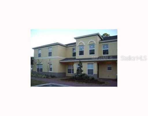 9528 CHARLESBERG DRIVE TAMPA, FL 33635