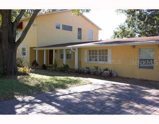7405 Desoto tampa, FL 33616